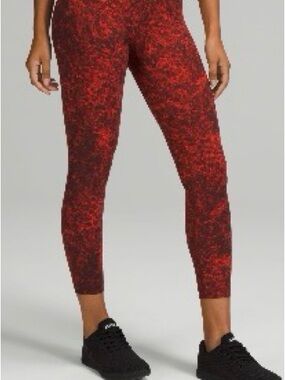 Wunder Train High-Rise 25" Leggings in Red Marble